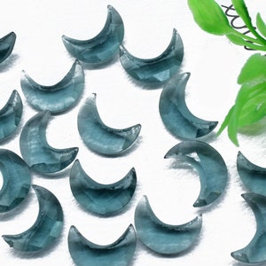 Kyanite Moon Briolettes,Hand Carved Moon Briolettes,Kyanite Carved Moon,Gemstone Carved Moon,15mm Half Moon Shape Beads,Calibrated Kyanite