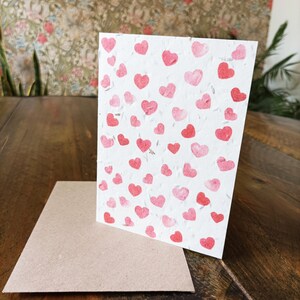 Biglietto d'auguri con semi di fiori di campo piantabili multiuso con cuori d'amore, regalo di San Valentino, A6, riciclato, compostabile, zero rifiuti. Vita naturale