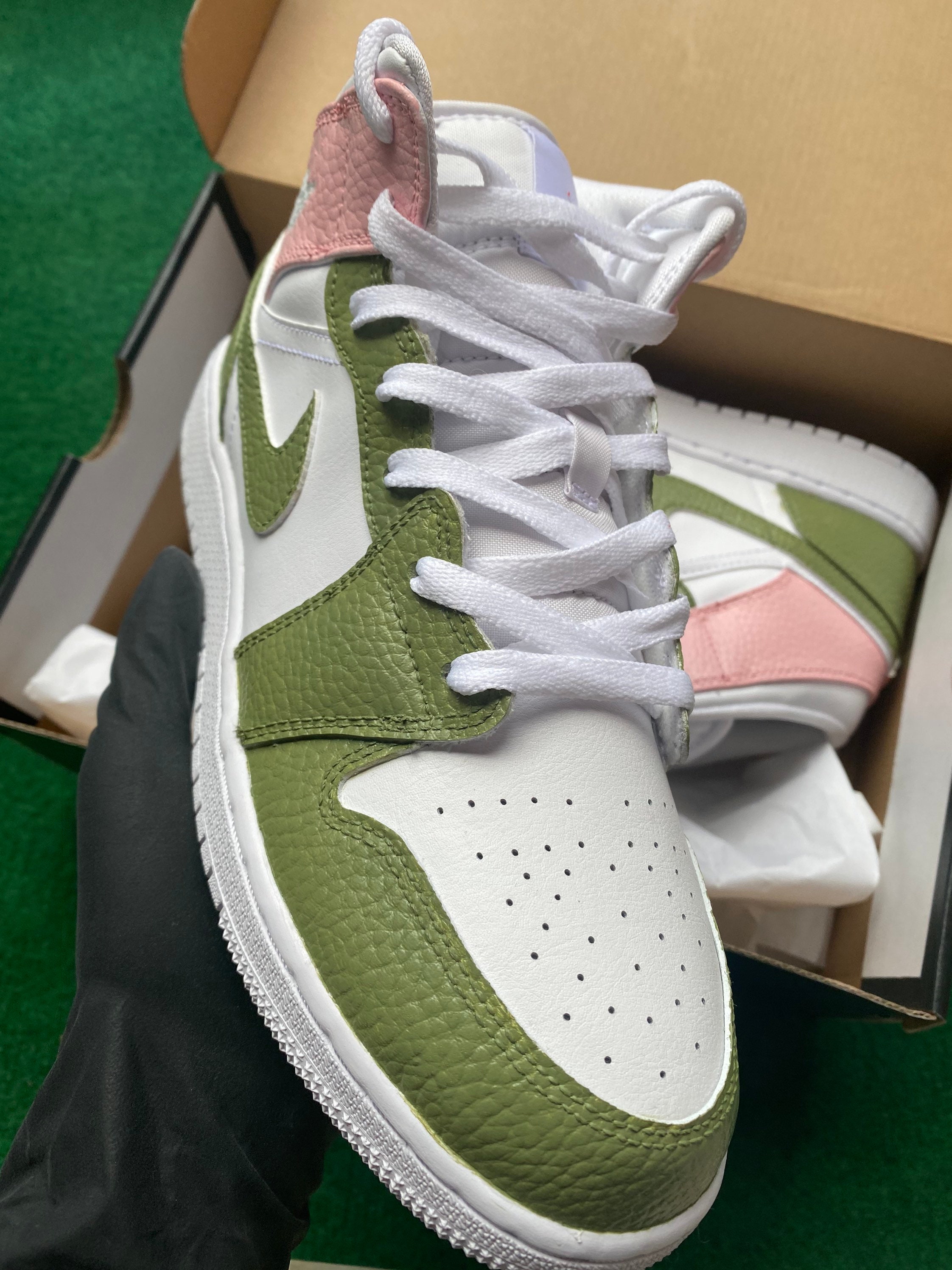 Jordan 1 personalizzato Khaki verde e rosa | Etsy
