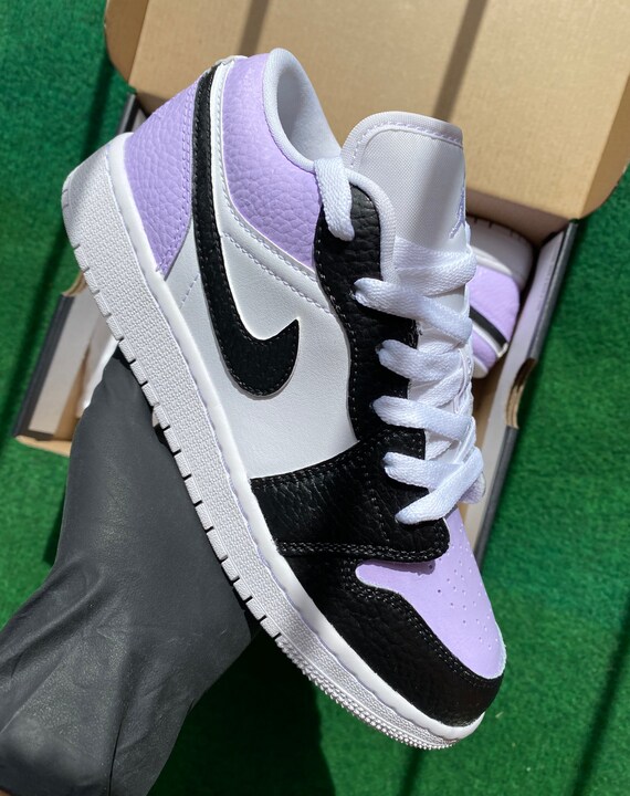 lilac jordans