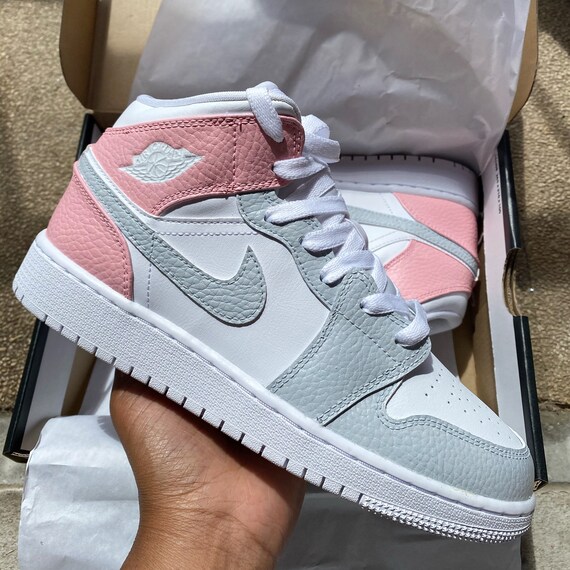 custom pink jordan 1