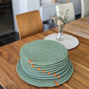 Placemats, place mats, place mat, coasters, table mat, round, crocheted