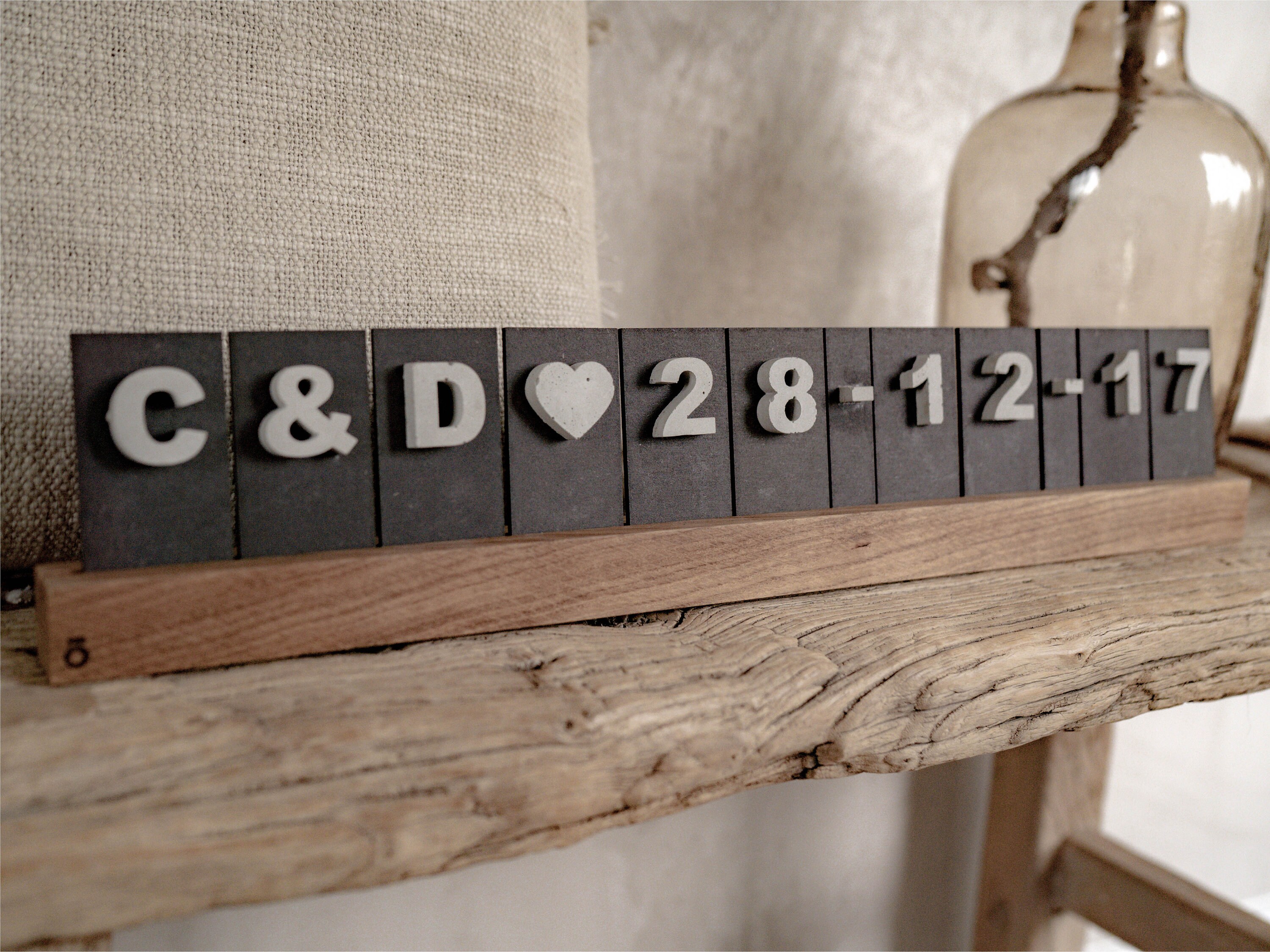 LETTER BENCH | Hochzeitsgeschenk Schild Mit Initialen Und Datum ...