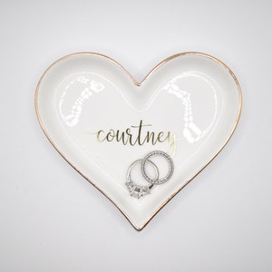 Personalized Ring Dish \\ Heart Round Square Shaped Jewelry Holder \\ Bridesmaid Proposal Gift \\ Wedding Ring Dish \\ Wedding Gift