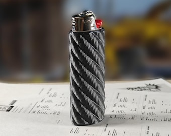 Estuche para encendedor Bic con cable de acero de alta tensión. Compatible con encendedores Bic estándar.