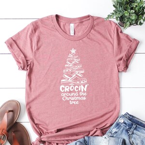 Camiseta "Crocin Around the Christmas Tree", divertida camiseta de regalo de Navidad