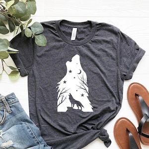 Wolf Shirt, Howling Wolf, Wildlife Shirt, Wolf Lover Gift, Animal Lover Shirt, Dog Lover Shirt, Wolf Girl, Wolves Gifts, Wildlife Animals