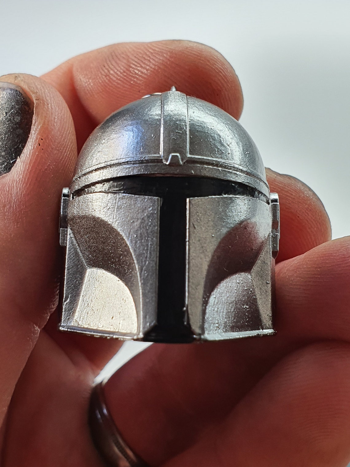 The Mandolorian helmet Keyring/Keychain. Star Wars inspired Etsy