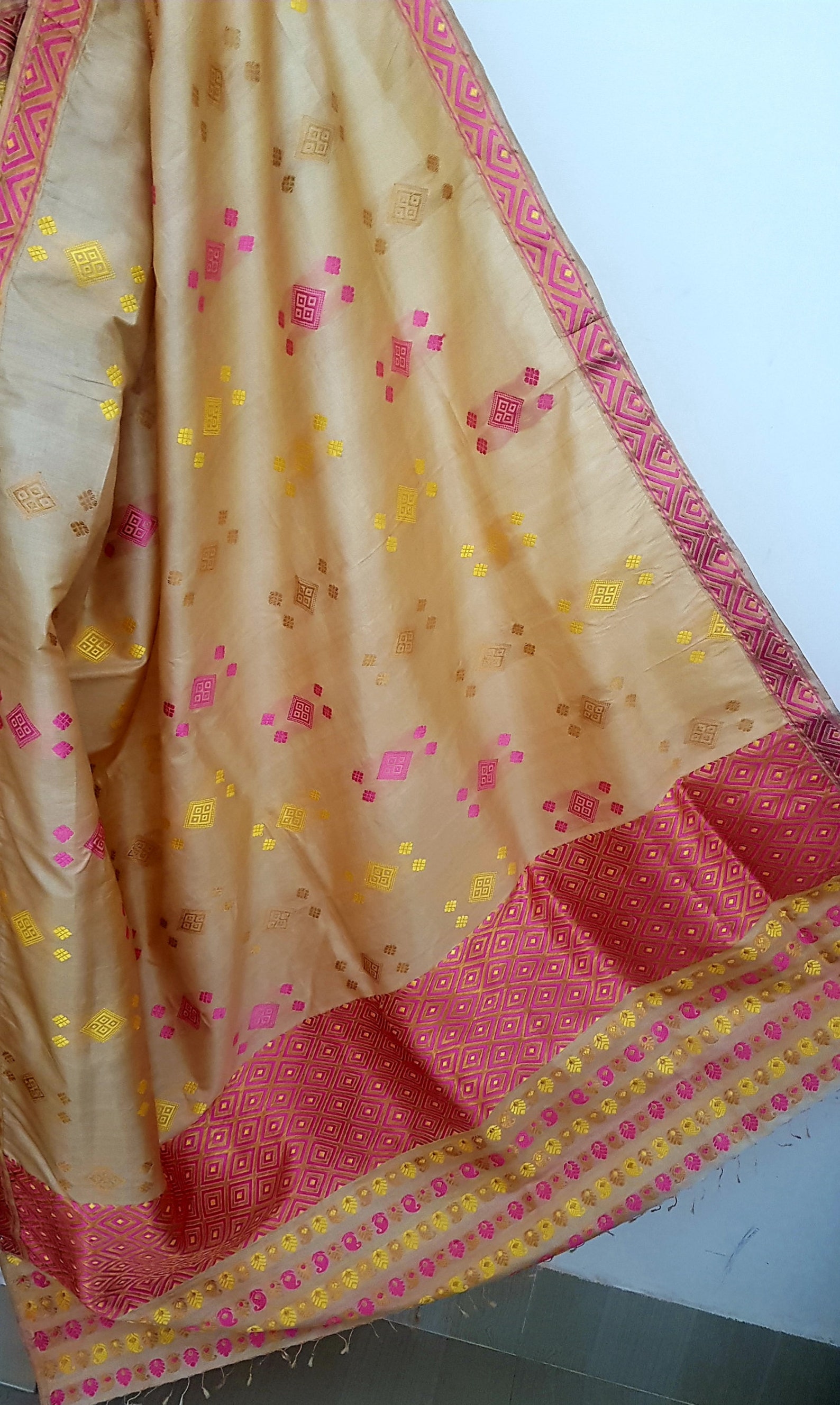Handwoven Tasar Silk Saree with blouse piece. | Etsy