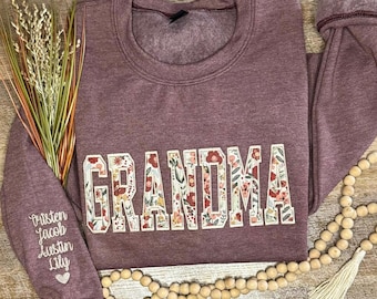 Embroidered Grandma Sweatshirt, Custom Personalized Grandma Sweatshirt with Kids Names, Floral Sweatshirt, Gift for Gigi, Mother's Day Gift