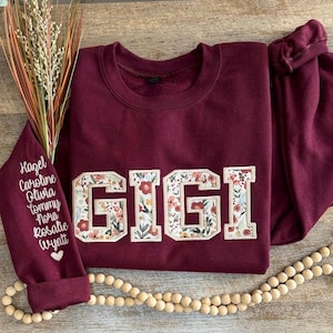 Embroidered Gigi Sweatshirt, Custom Personalized Grandma Sweatshirt with Kids Names, Floral Sweatshirt, Gift for Gigi, Mother's Day Gift