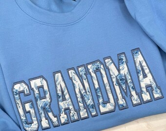 Personalized Grandma Sweatshirt, Embroidered Grandma Sweatshirt, Blue Floral Appliqué Sweatshirt, Mother's Day Gift, Gift for Mom