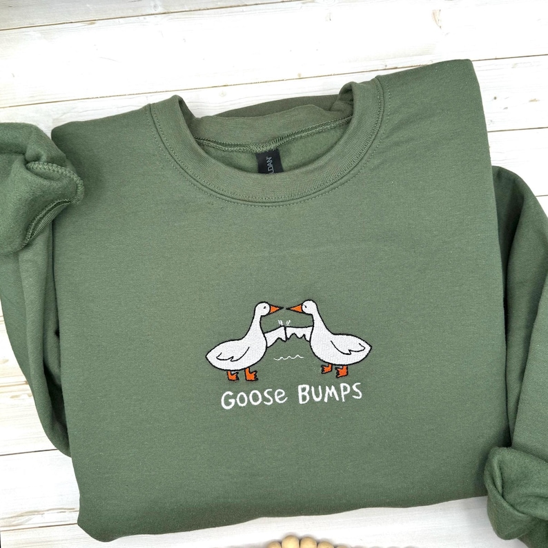Goose Bumps Sweatshirt, Embroidered Goose Bumps Crewneck, Funny Silly Goose Sweatshirt, Trendy Unisex Goose Bumps Sweatshirt, Birthday Gift zdjęcie 4