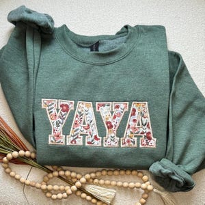 Embroidered Yaya Sweatshirt, Custom Grandma Sweatshirt, Cozy Personalized Sweatshirt, Yaya Gift, Mother's Day Gift, Custom Gift for Grandma