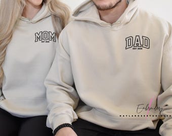 Custom Mom Dad Embroidered Sweatshirt, Mama Papa Matching Crewneck, Personalized Parent Sweatshirt, Anniversary Gift for Couple