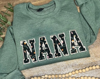 Embroidered Nana Sweatshirt, Custom Embroidered Sweatshirt, Floral Sweatshirt, Personalized Gigi Sweatshirt, Gift for Grandma