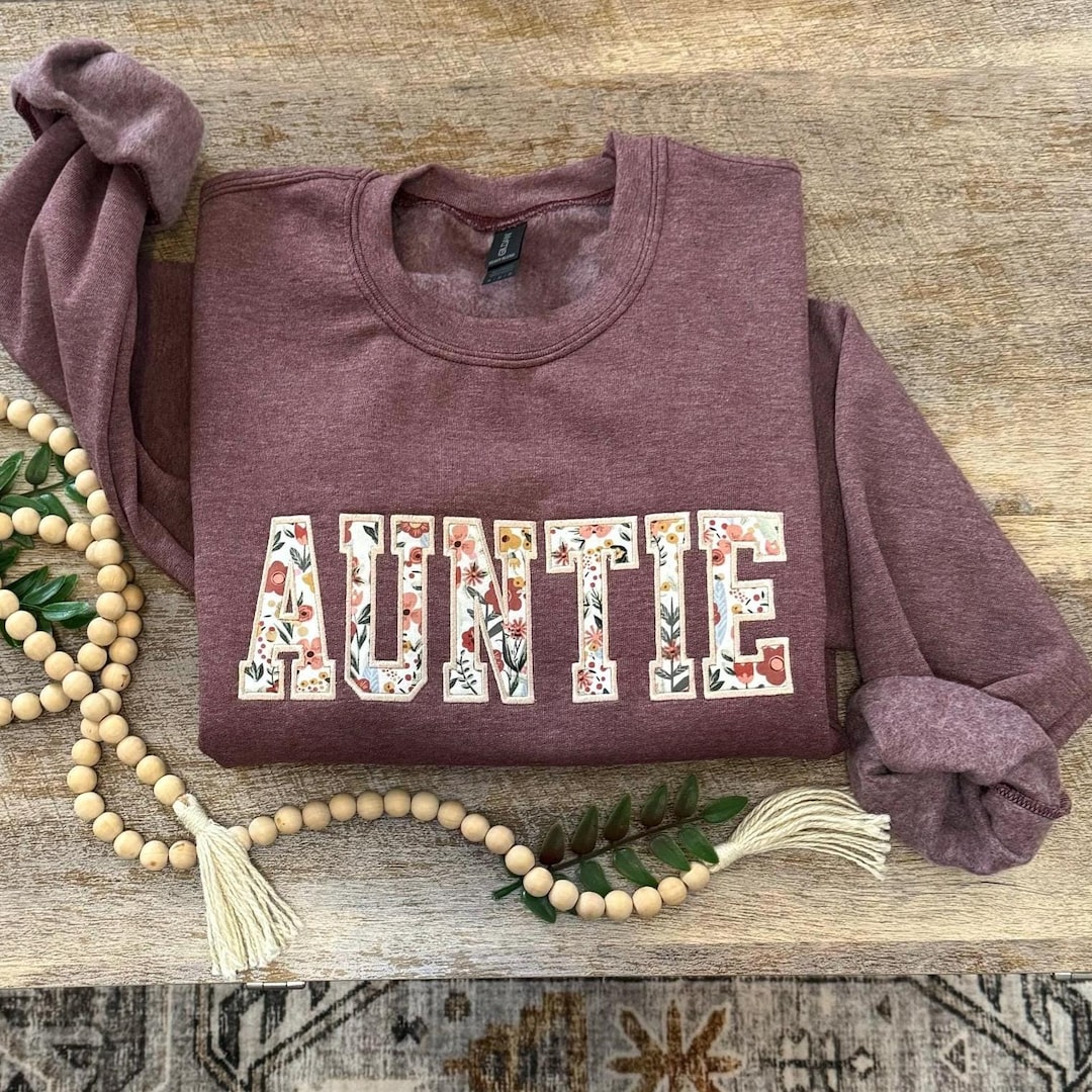 ATETYRP Auntie Godmother Legend Sweatshirt - Funny Aunt Crewneck Pullover, Gift For Godmom, Women's Tops - View #2