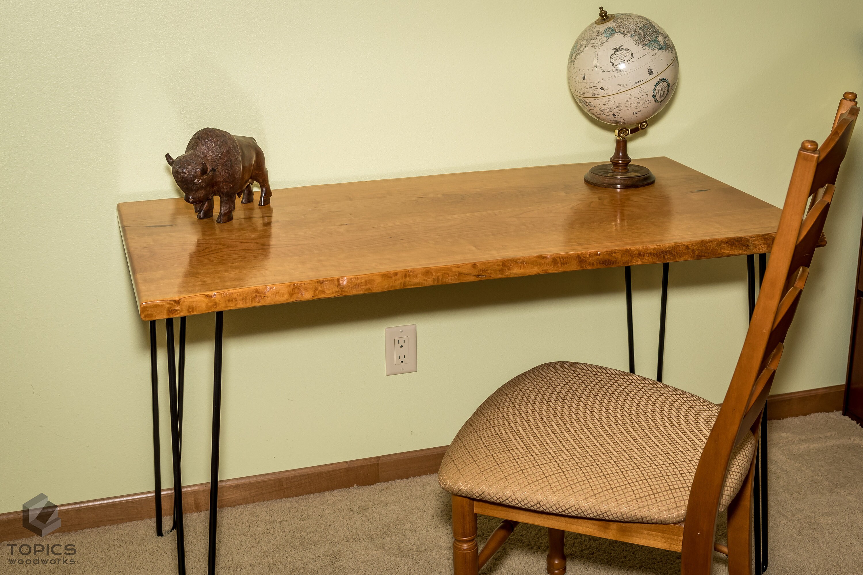24x48 2024 desk top