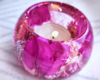 Epoxy resin dried flower tea light holder. Resin floral home decor. Pink candleholder with real bougainvillea and strawflowers