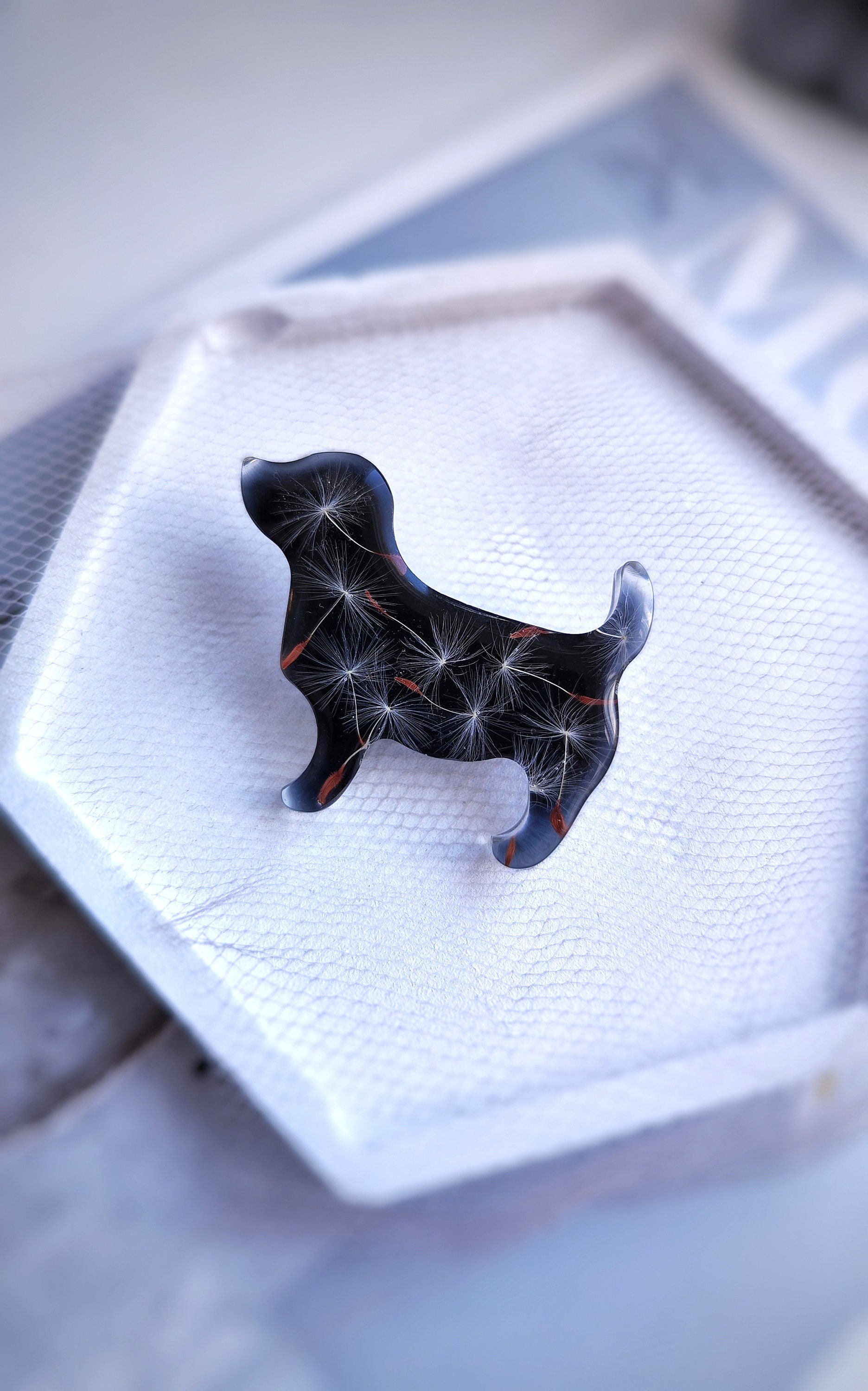Broche Petit Chien Métal Doré Et Noir Avec Strass - Neuf Avec étiquettes - Bijou Fantaisie Femme