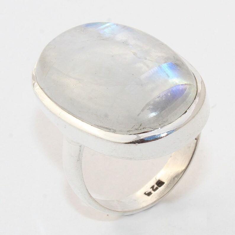 Oval Cabochon Natural Rainbow Moonstone Gemstone Semi Precious Gemstone Solid 92.5 Sterling Silver Ring Boho Ring Ring For Sister