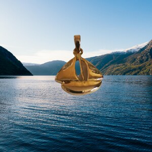 Gold plated pendant - boat -
