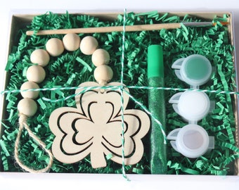 St. Patrick's Day wood bead garland DIY craft kit, tiered tray DIY kit, painting kit St. Patrick's Day, Farmhouse craft