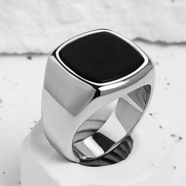 Black Onyx Signet Ring, Men Onyx Wedding Ring, Minimalist Men Ring, Modern Men Ring, Signet Mens Ring, Men Gift Ring, Mens Onyx Cushion Ring