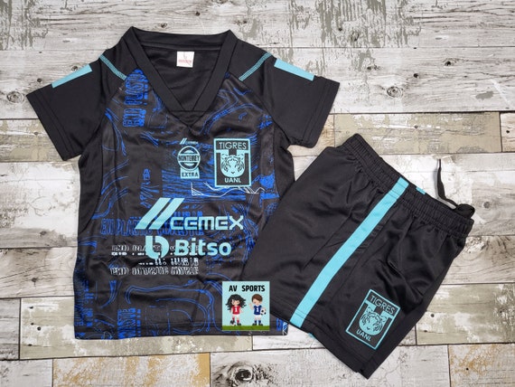 激レアTigers Vネックユニフォーム　キッズ Tigres Kids Soccer Jersey & Shorts Set - Polyester Football