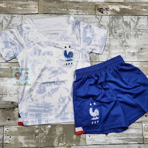 Francia Kids Jersey, Soccer Jersey, Playera de Niño Francia Jersey| color White and Blue, includes jersey and shorts