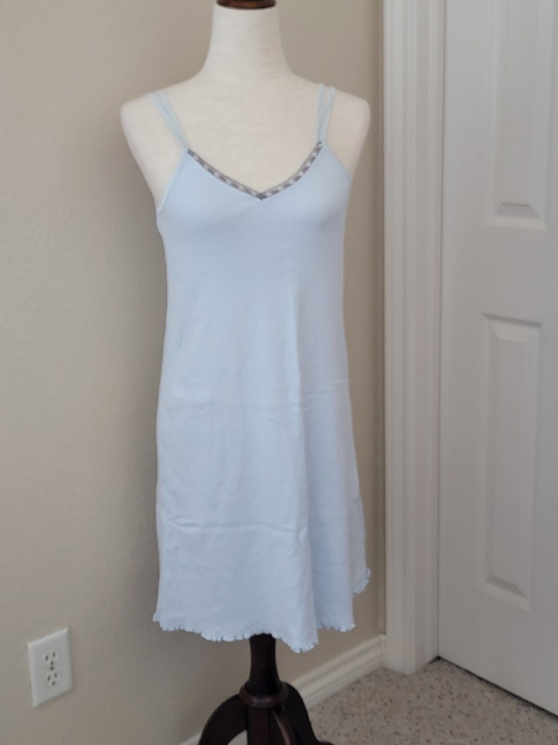 Mycket sällsynt vintage Cherokee Brand Icy Blue stickad chemise med spetskant från 1990-talet bild 1