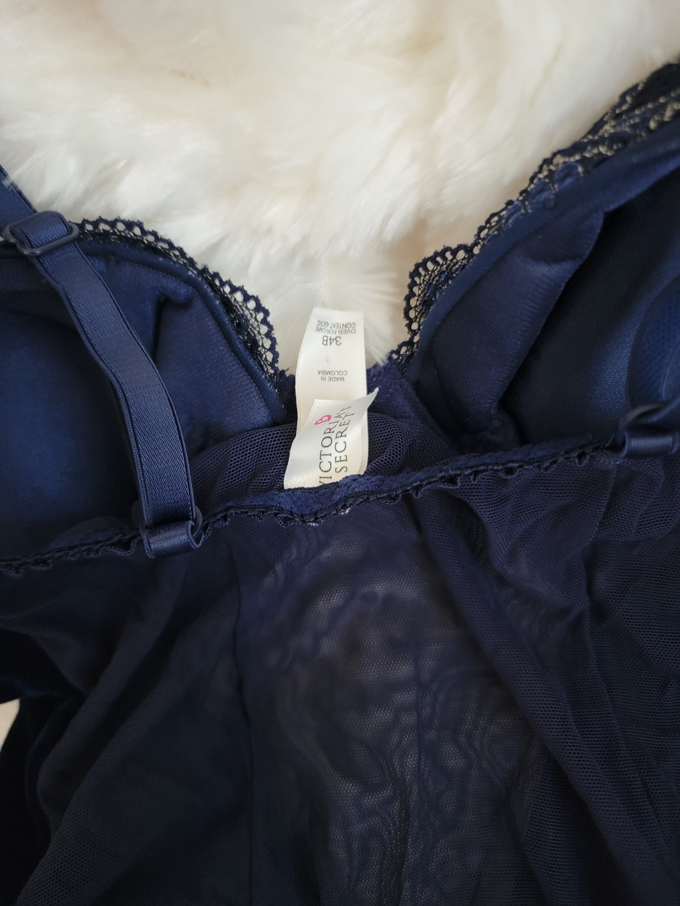 Vintage 90s rare Victoria’s Secret softest sweatshirt