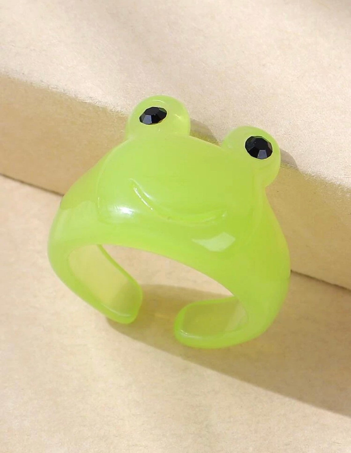 Froggie Resin Plastic Ring Size 7 Etsy