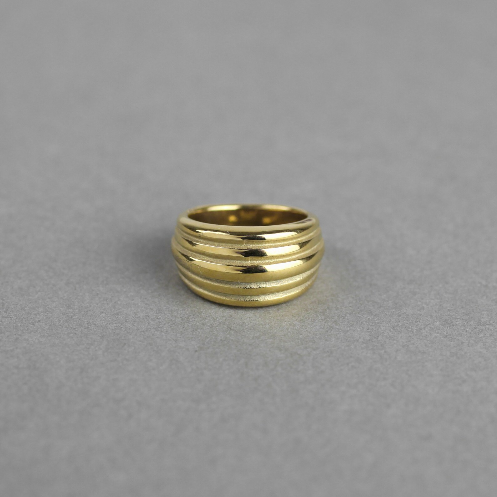 18ct Gold Ridge Ring Etsy