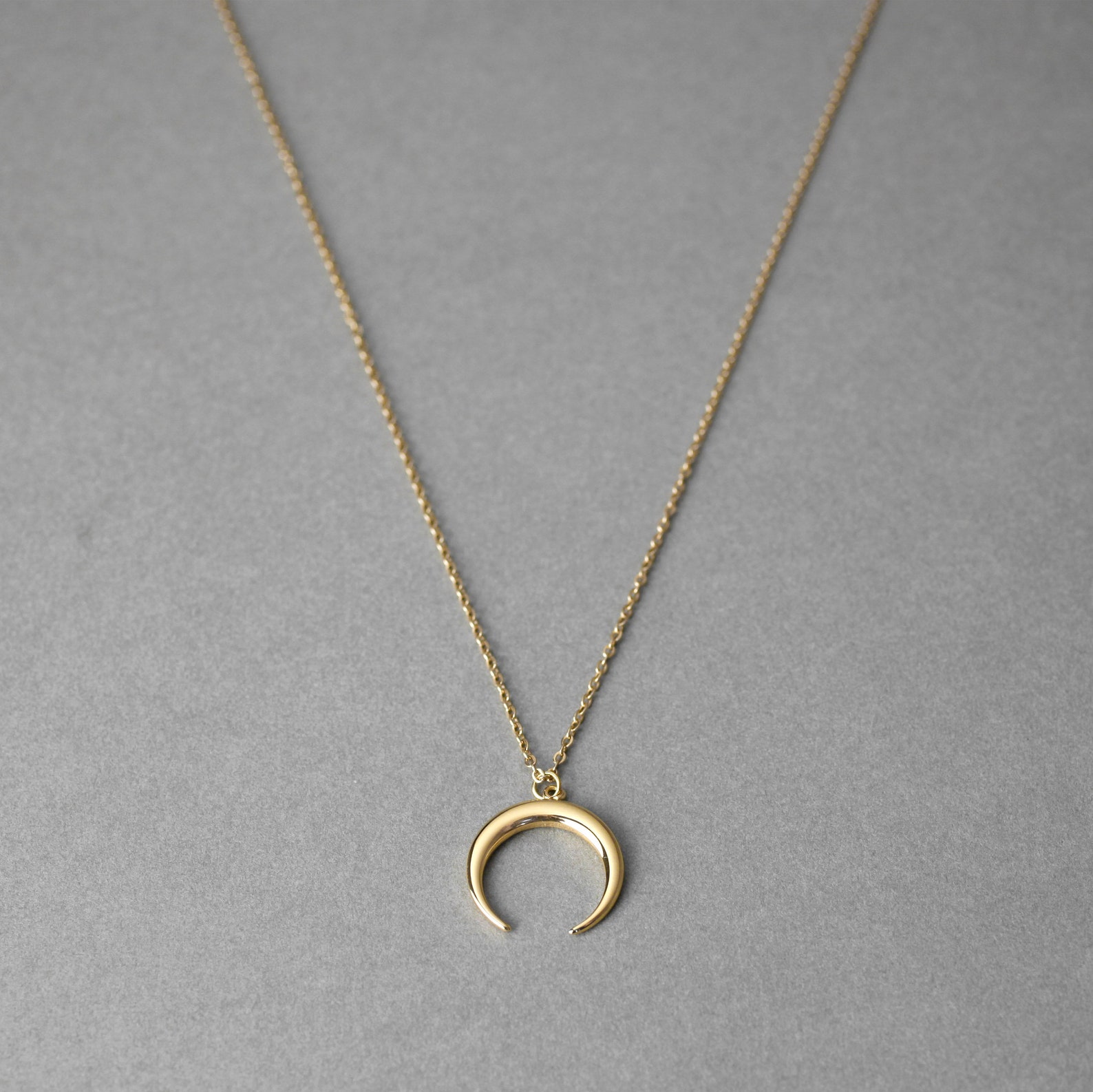 18ct Crescent Moon Pendant & Chain Necklace - Etsy UK