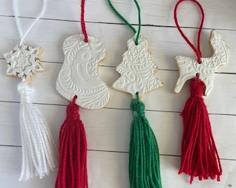 Clay Christmas Ornaments, Rustic Christmas Decor, Christmas Tree Decor, Clay Diffuser Ornament, Essential Oil Diffuser, Christmas Diffuser