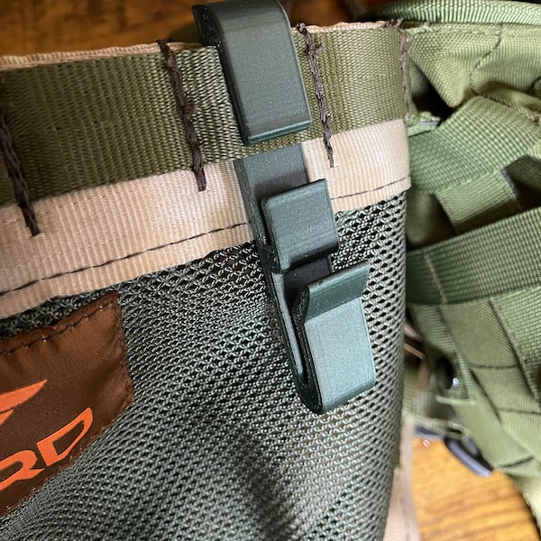 Clipes Molle para Caça em Sela para Bastões de Escalada/Plataforma. Pacote com 3