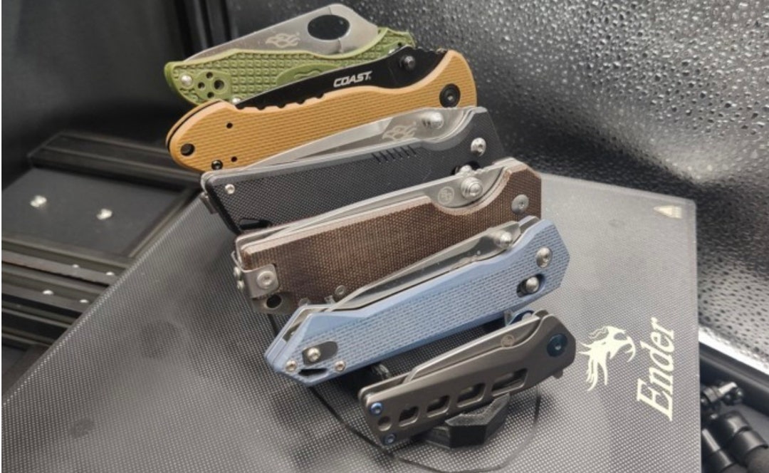 Knife Display Holder Desktop Knife Display Folding Knife Display Stand