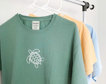 Sea Turtle Tee || T-shirt || Shirt || Short sleeve