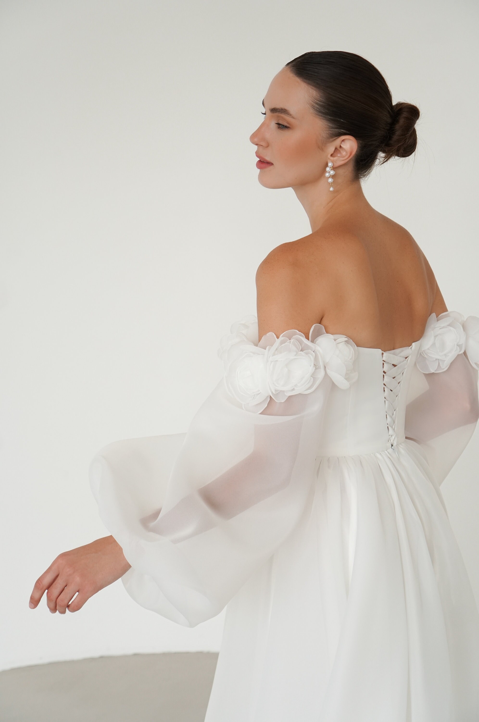 Lace Glamorous Wedding Gowns 3D Flower Organza Wedding Dress With Sleeves:  Ariel Style
