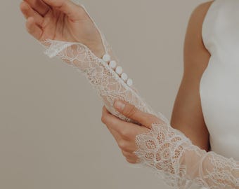 Chantilly Lace bridal Gloves, Liora Gloves