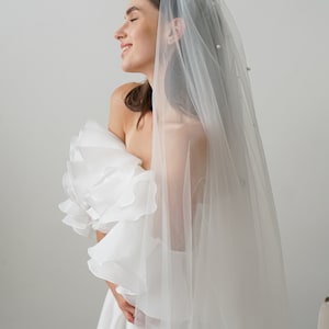 Jasmine Veil, Veil with pearls