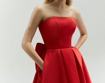 Emily dress with bow, Red Dress with maxi bow in black, Elopement dress,  Dress with big bow on back, Dramatic Bow at lower back