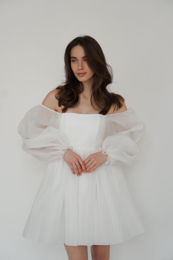 open lace back dress Amazon.com: Womens V Neck Ivory Wedding Dresses for Bride Tulle Spaghetti  Strap Mini Formal Wedding Dress with Detachable Train Petite Sheath Rehearsal  Dinner Dress for Bride US0 : Clothing, Shoes & Jewelry main image 1