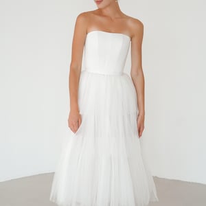 Vestido de novia midi de tul: corsé de satén, vestido de novia largo hasta la rodilla