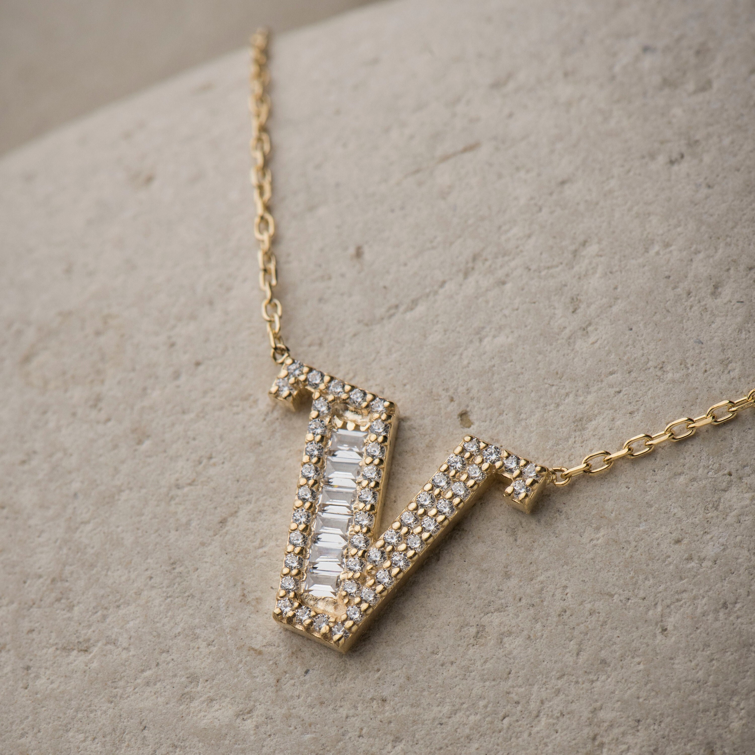 14k Gold Diamond Initial Necklace V 