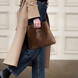 Weiches Leder Tragetasche, Lässige Leder Frauen Tasche, Lederhandtasche Personalisiert, Leder Geldbörse für Mama, Frauen Tragetasche graviert, Mutter Geschenk