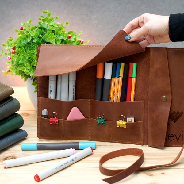 Étui à crayons en cuir personnalisé, cuir de rouleau de crayon personnalisé, pochette à crayons personnalisée, porte-stylo en cuir, cadeau en cuir personnalisé