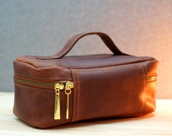 Mens Toiletry Bag, Personalized Dopp Kit, Leather Shaving Kit Groomsmen, Custom Travel Bag, Dad Gift