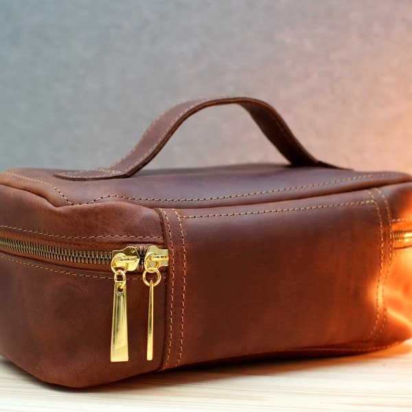 Mens Toiletry Bag, Personalized Dopp Kit, Leather Shaving Kit Groomsmen, Custom Travel Bag, Dad Gift